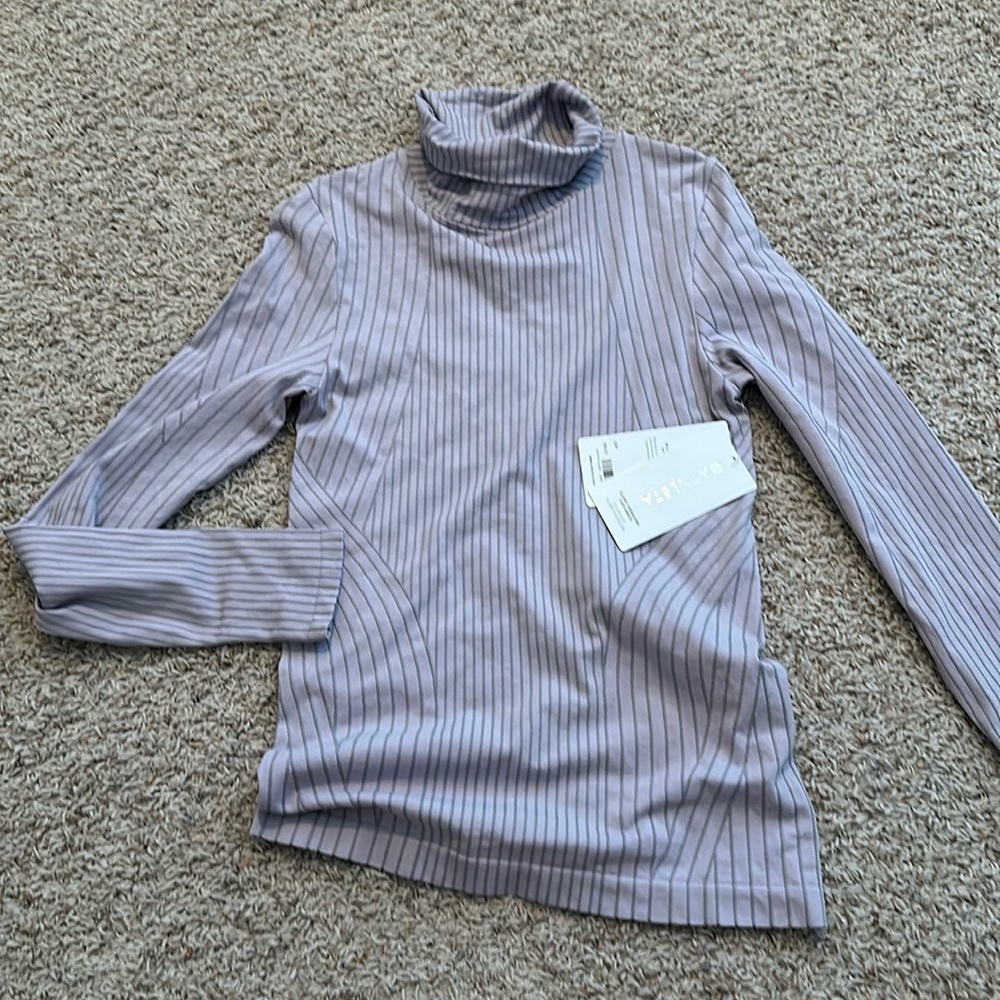 Athleta, Flurry endeavor turtleneck. Size Small